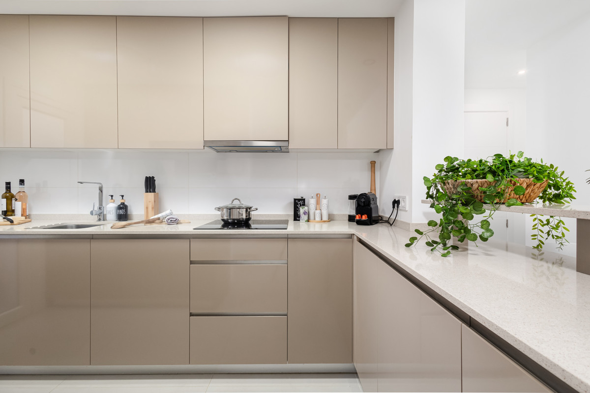 Appartement te koop in Estepona | 2 slaapkamers H5502097