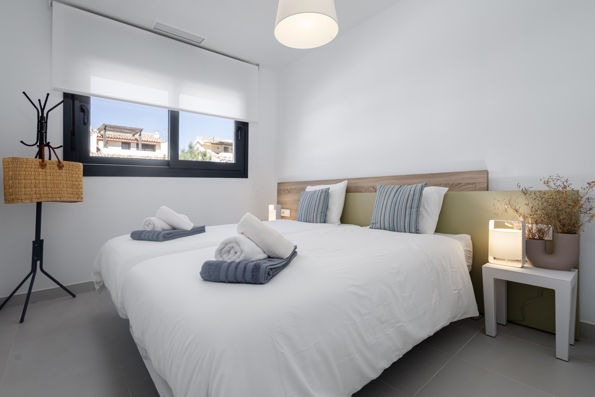 Appartement te koop in Estepona | 2 slaapkamers H5502097