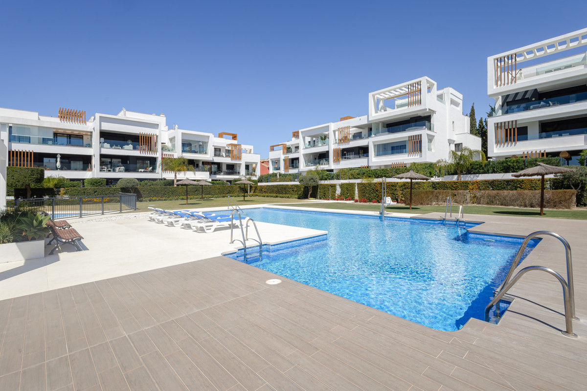 Appartement te koop in Estepona | 2 slaapkamers H5502097