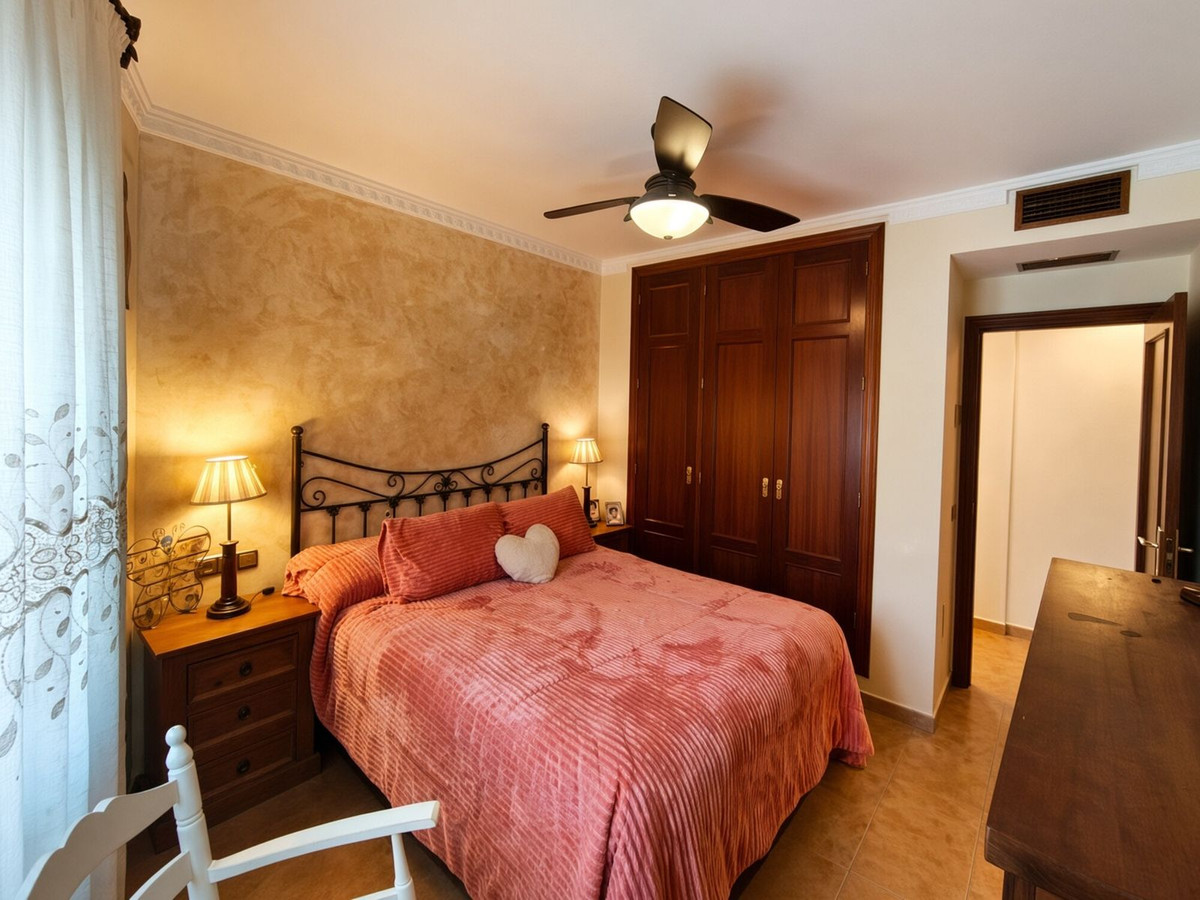 Penthouse te koop in Estepona | 4 slaapkamers H5502517