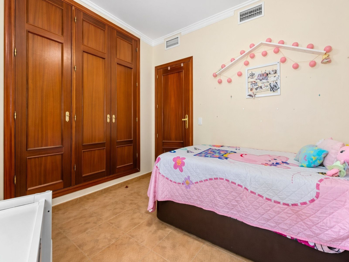 Penthouse te koop in Estepona | 4 slaapkamers H5502517