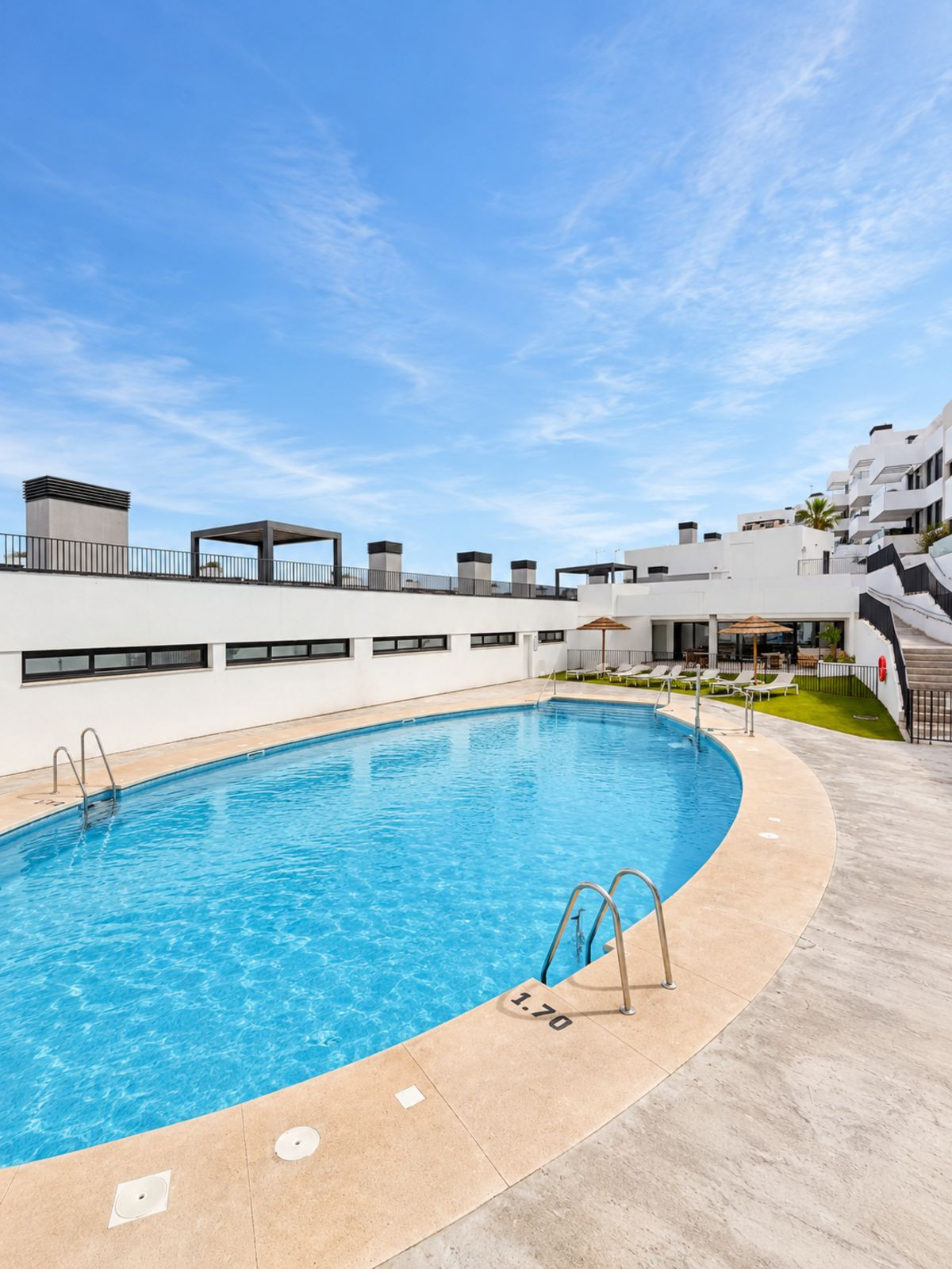 Appartement te koop in Estepona | 1 slaapkamers H5502634