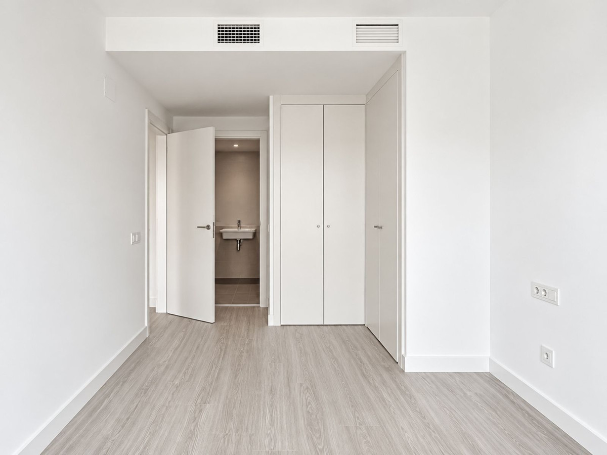 Appartement te koop in Estepona | 1 slaapkamers H5502634