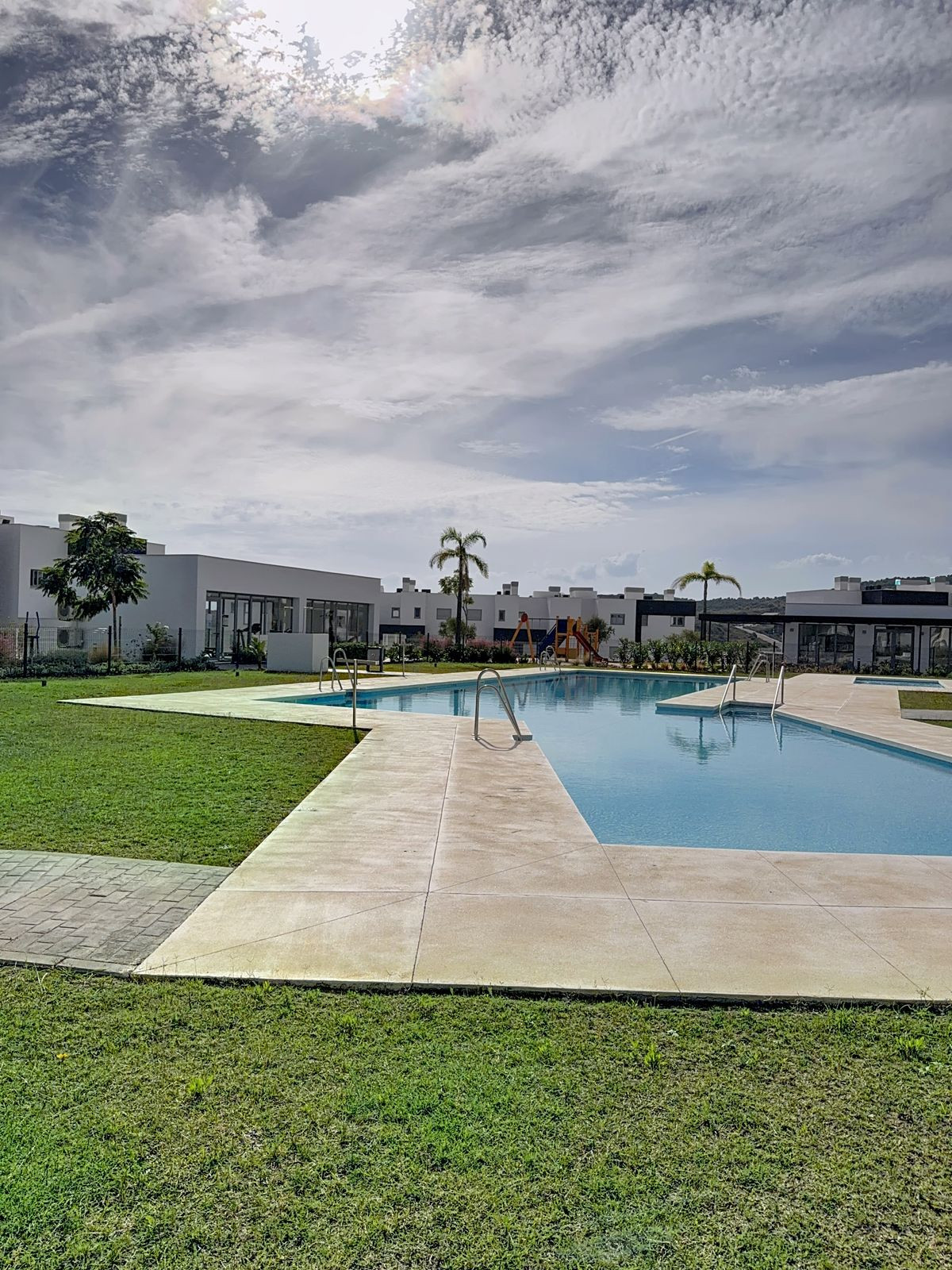 Appartement te koop in Estepona | 2 slaapkamers H5502973