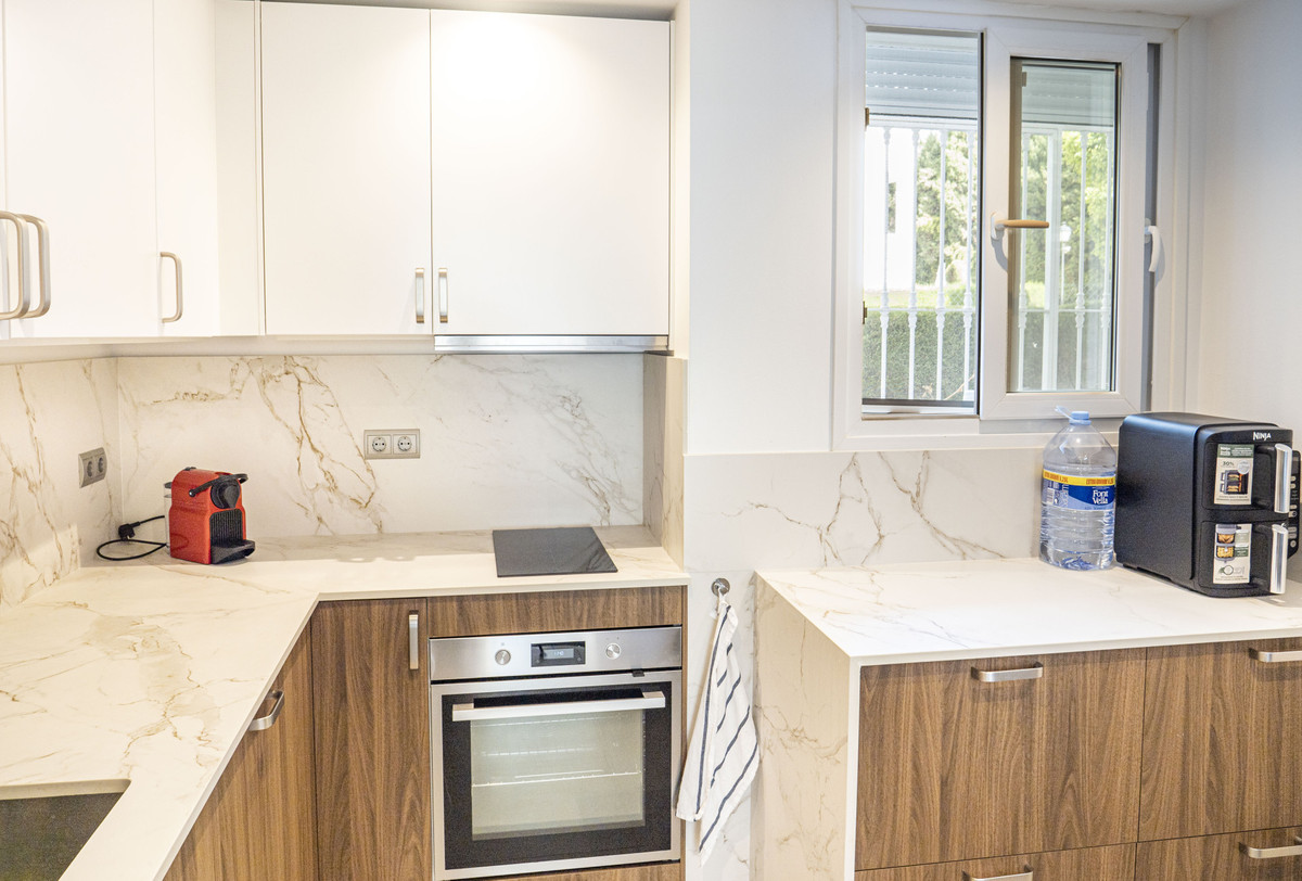 Appartement te koop in Estepona | 2 slaapkamers H5504674
