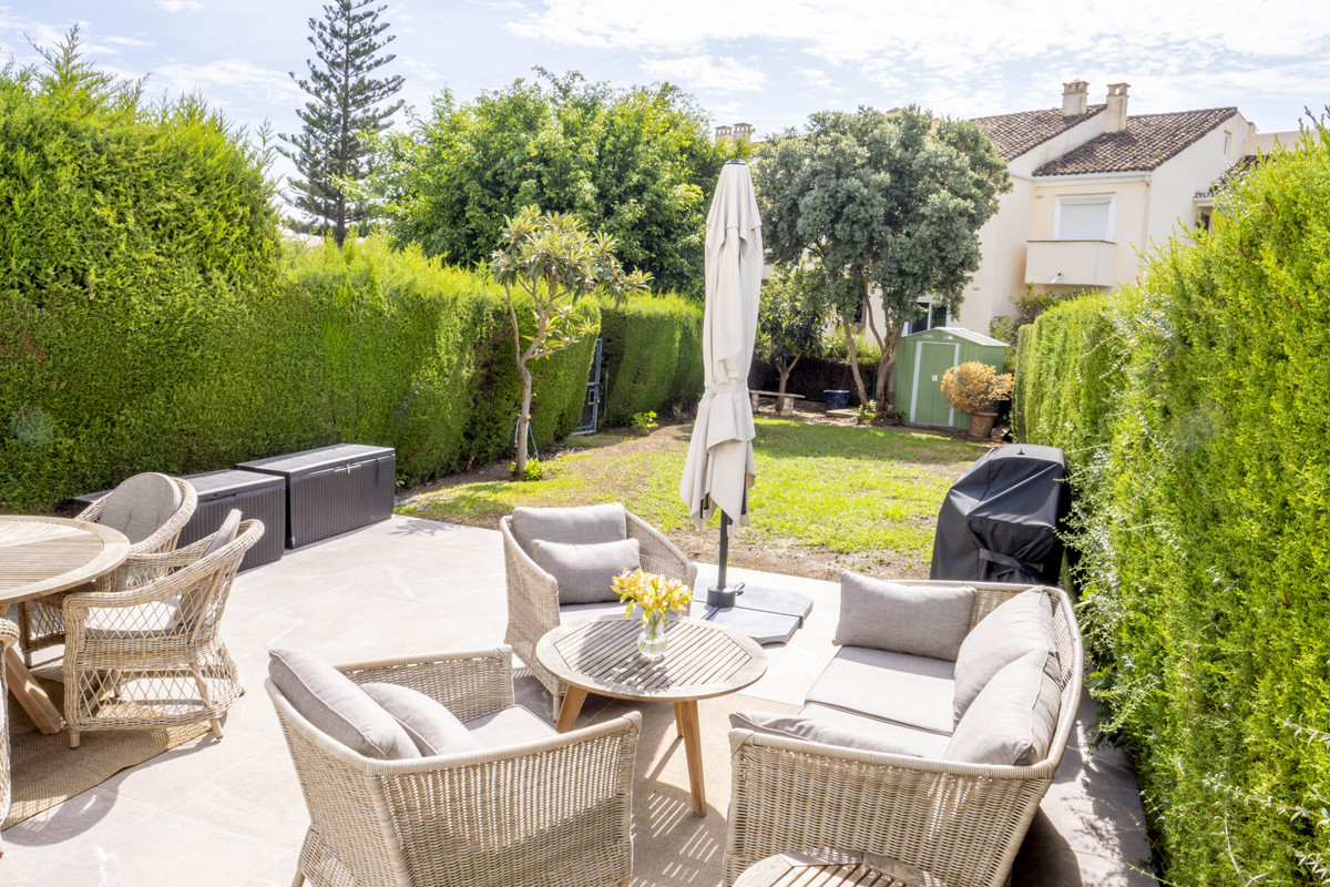 Appartement te koop in Estepona | 2 slaapkamers H5504674