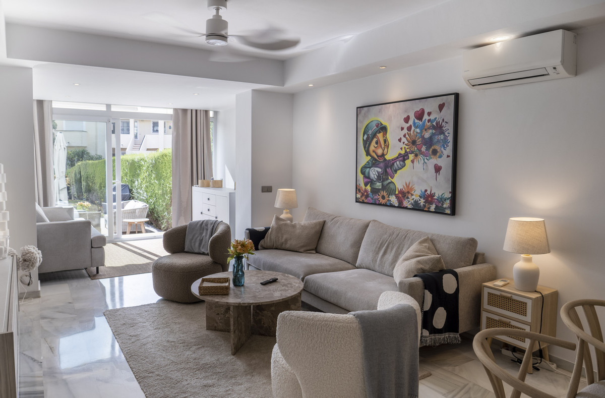 Appartement te koop in Estepona | 2 slaapkamers H5504674