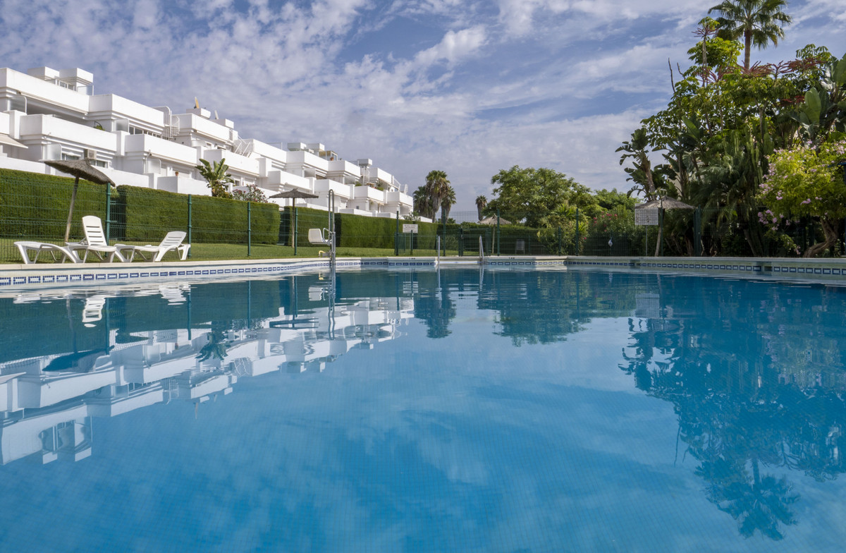 Appartement te koop in Estepona | 2 slaapkamers H5504674