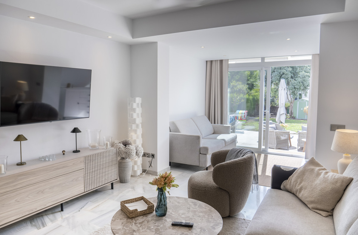 Appartement te koop in Estepona | 2 slaapkamers H5504674