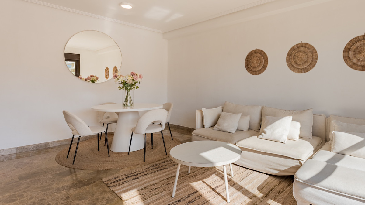 Appartement te koop in Estepona | 2 slaapkamers H5505736