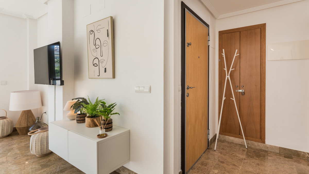 Appartement te koop in Estepona | 2 slaapkamers H5505736