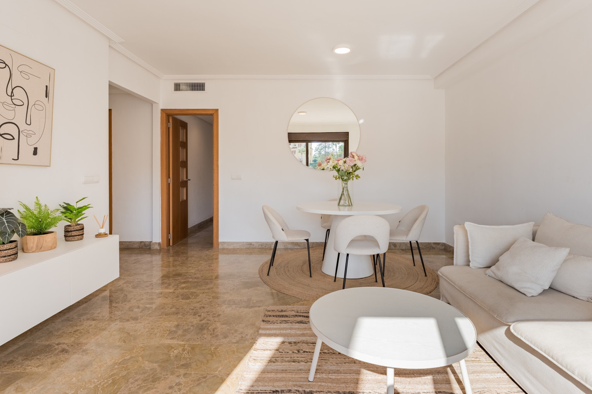 Appartement te koop in Estepona | 2 slaapkamers H5505736