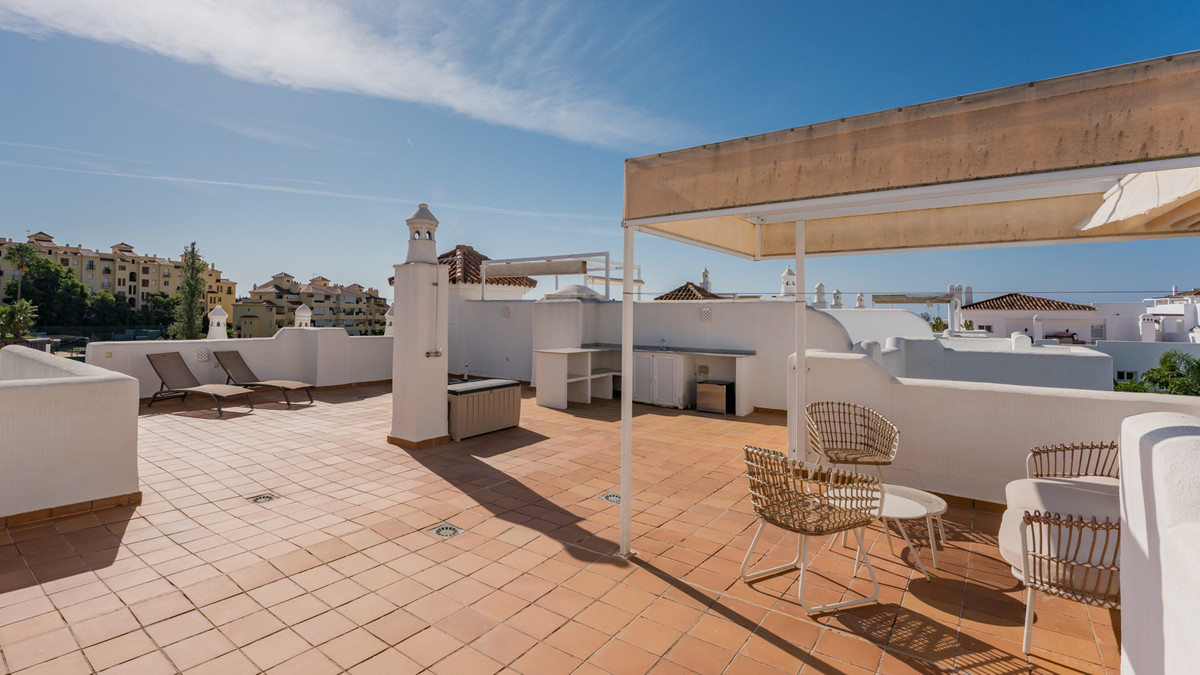 Appartement te koop in Estepona | 2 slaapkamers H5505736