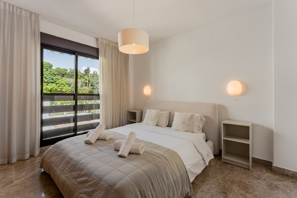 Appartement te koop in Estepona | 2 slaapkamers H5505736