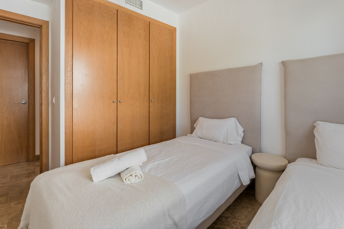 Appartement te koop in Estepona | 2 slaapkamers H5505736