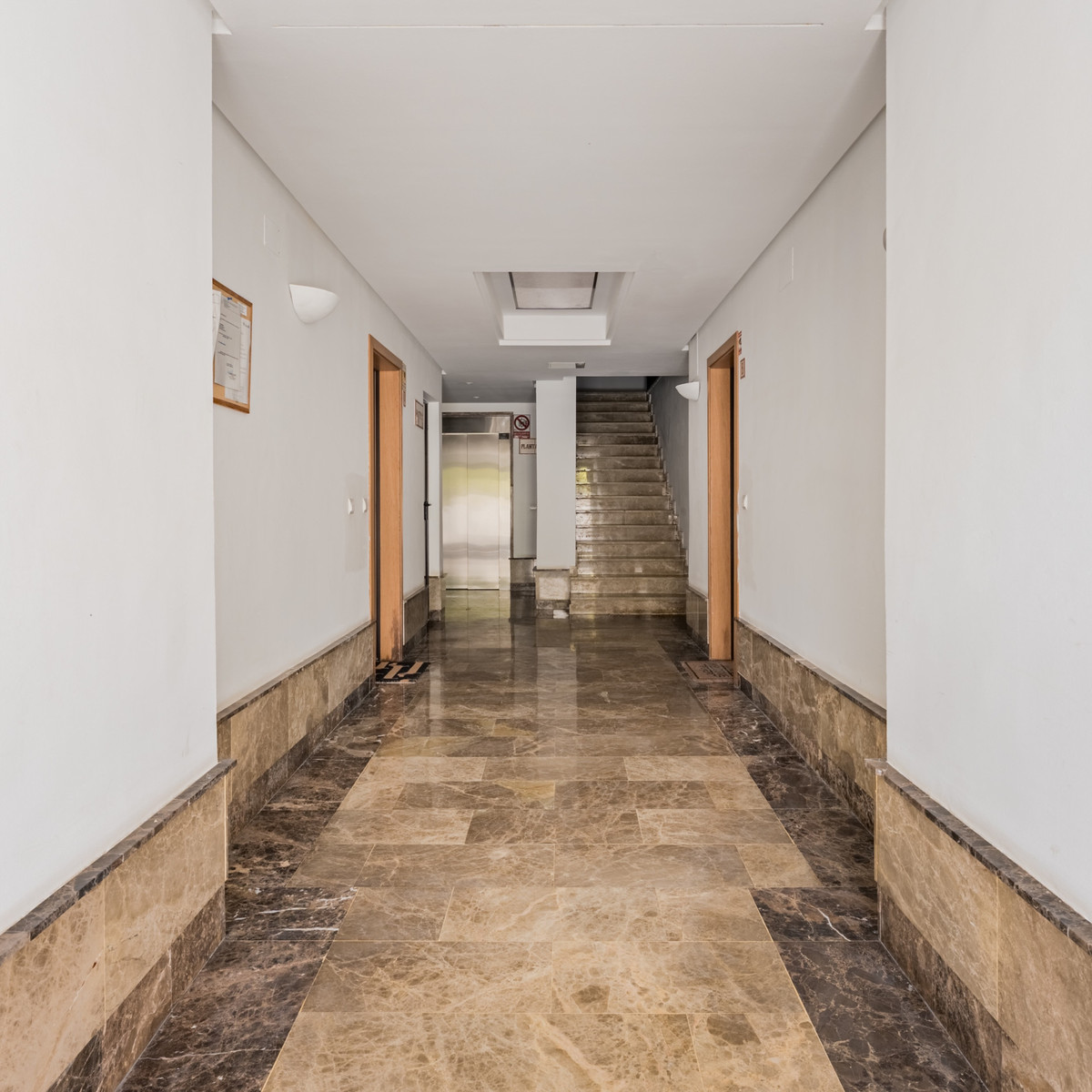 Appartement te koop in Estepona | 2 slaapkamers H5505736