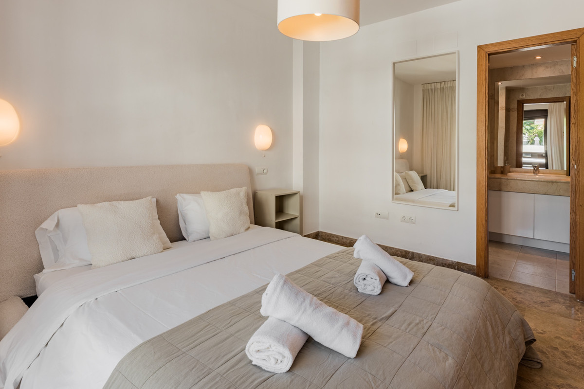 Appartement te koop in Estepona | 2 slaapkamers H5505736
