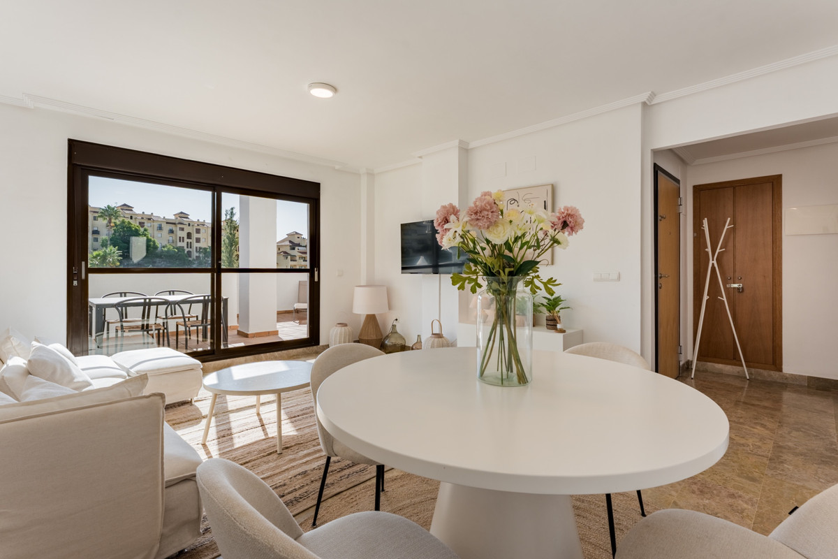 Appartement te koop in Estepona | 2 slaapkamers H5505736