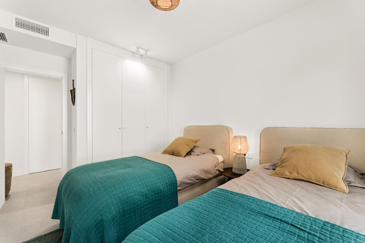 Appartement te koop in Estepona | 3 slaapkamers H5506165