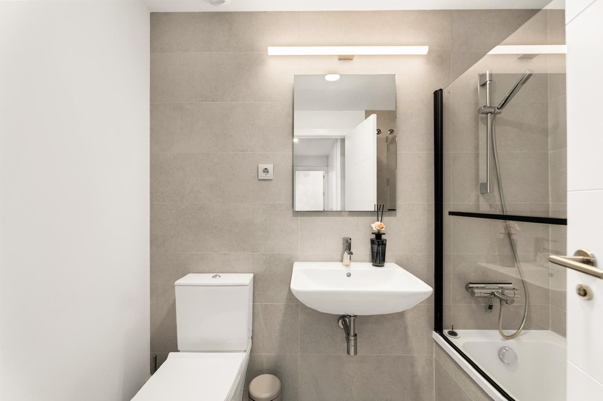 Appartement te koop in Estepona | 3 slaapkamers H5506165
