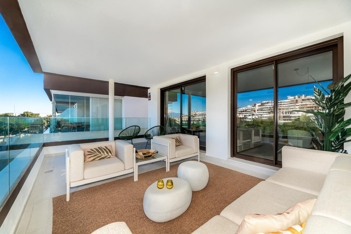 Appartement te koop in Estepona | 3 slaapkamers H5506165