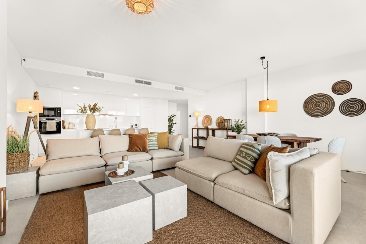 Appartement te koop in Estepona | 3 slaapkamers H5506165
