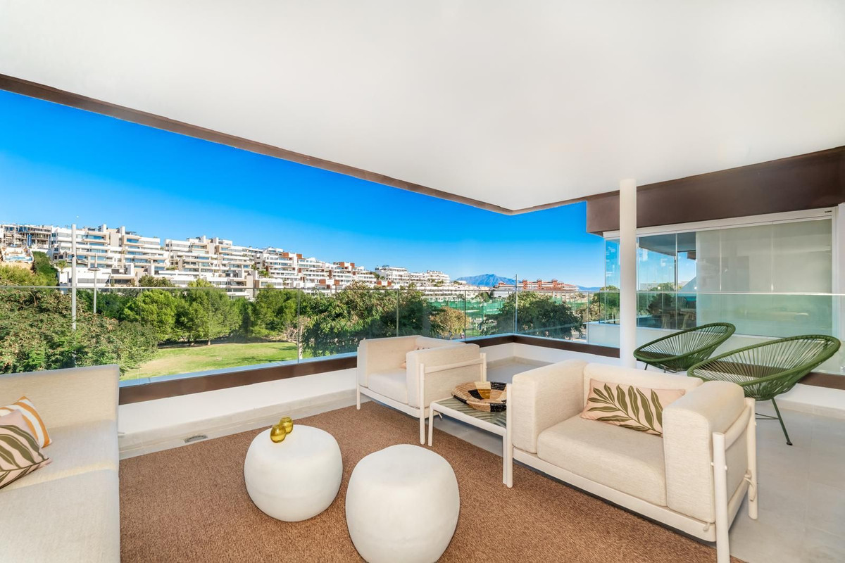 Appartement te koop in Estepona | 3 slaapkamers H5506165
