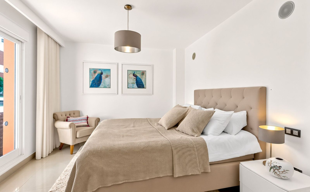 Appartement te koop in Estepona | 3 slaapkamers H5506171