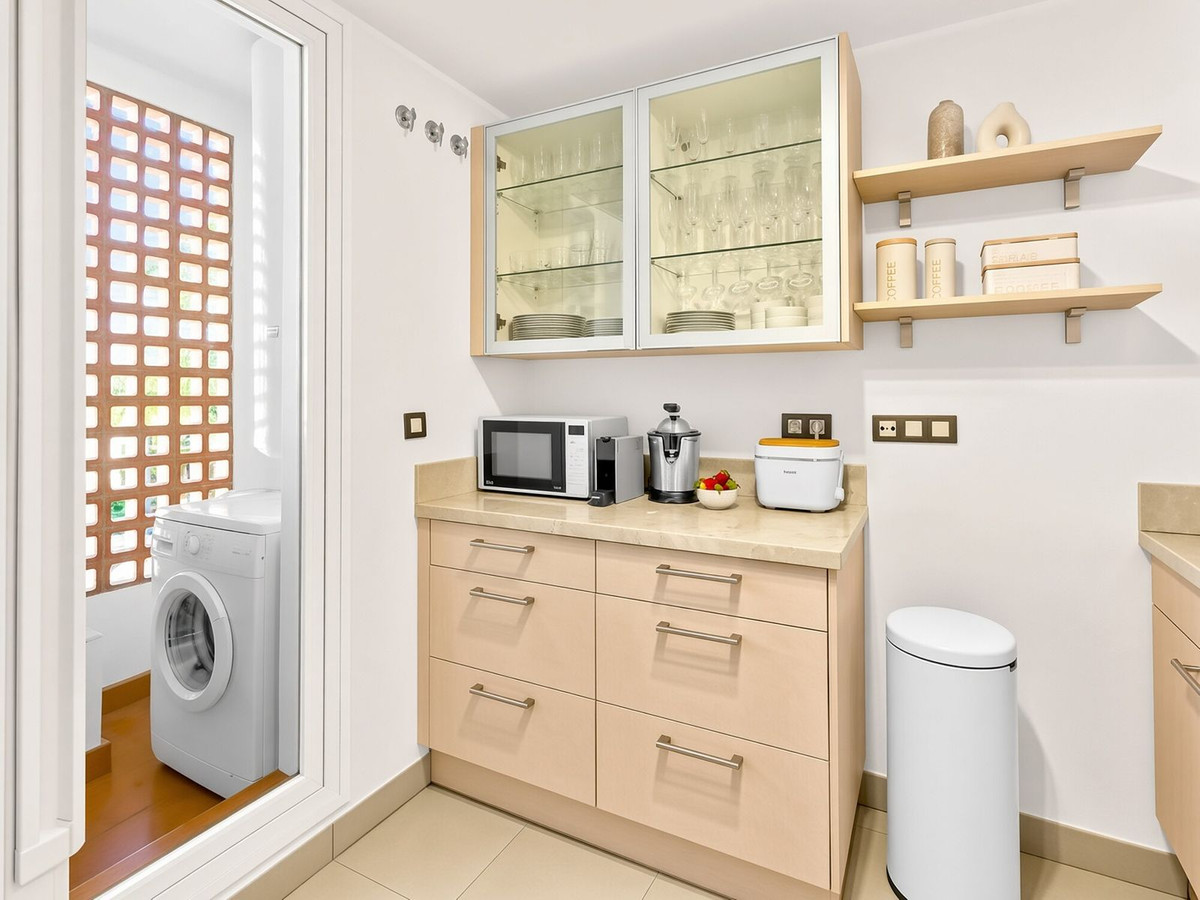 Appartement te koop in Estepona | 3 slaapkamers H5506171