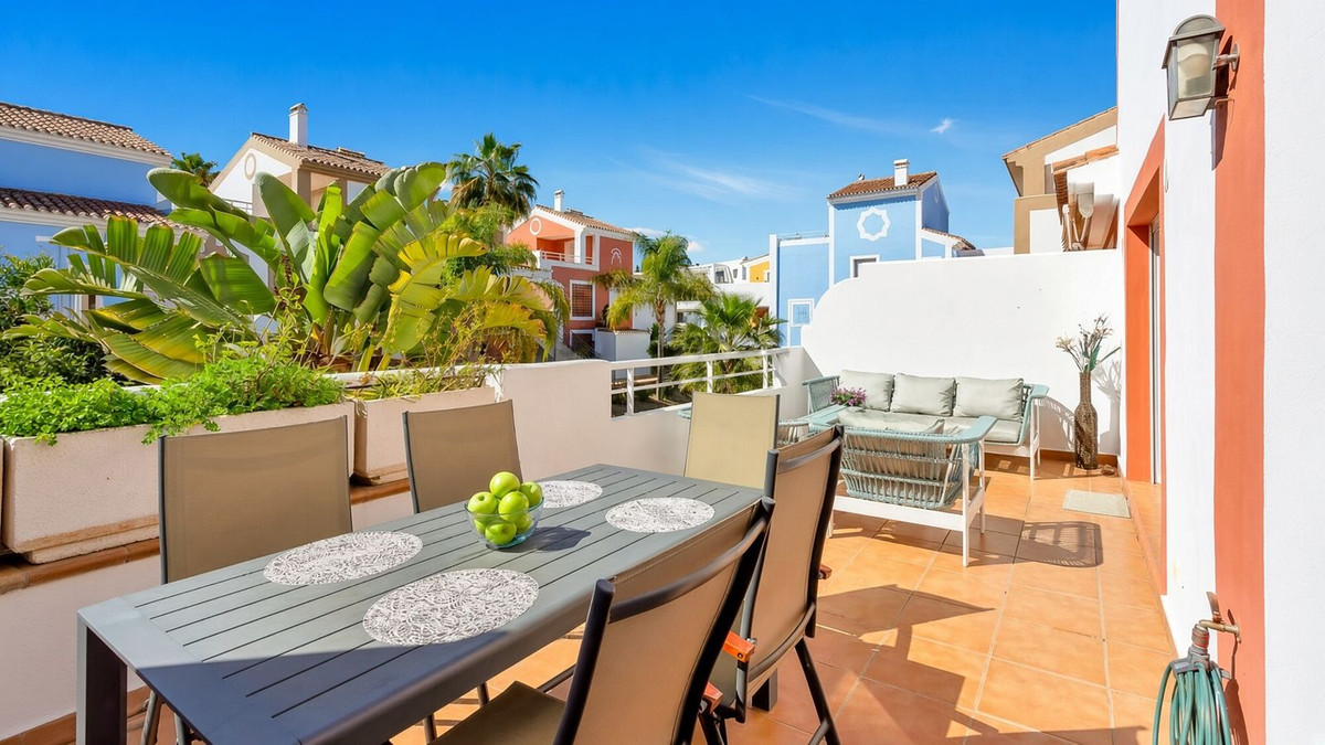 Appartement te koop in Estepona | 3 slaapkamers H5506171
