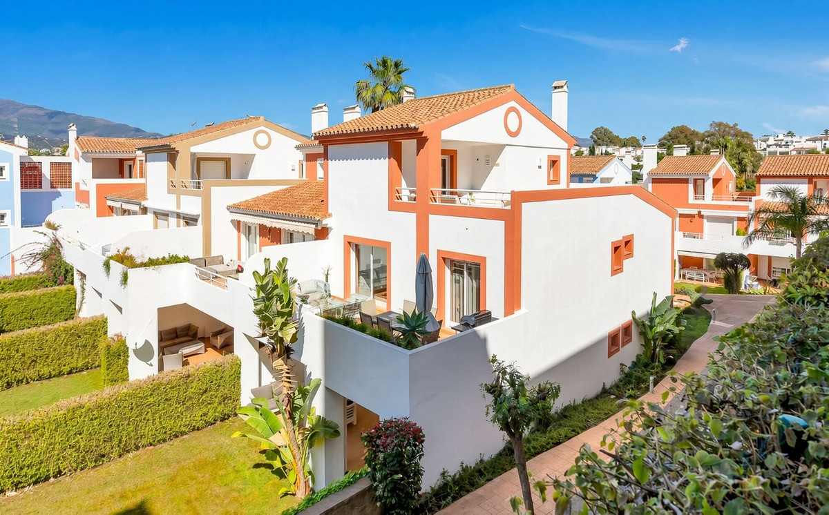 Appartement te koop in Estepona | 3 slaapkamers H5506171