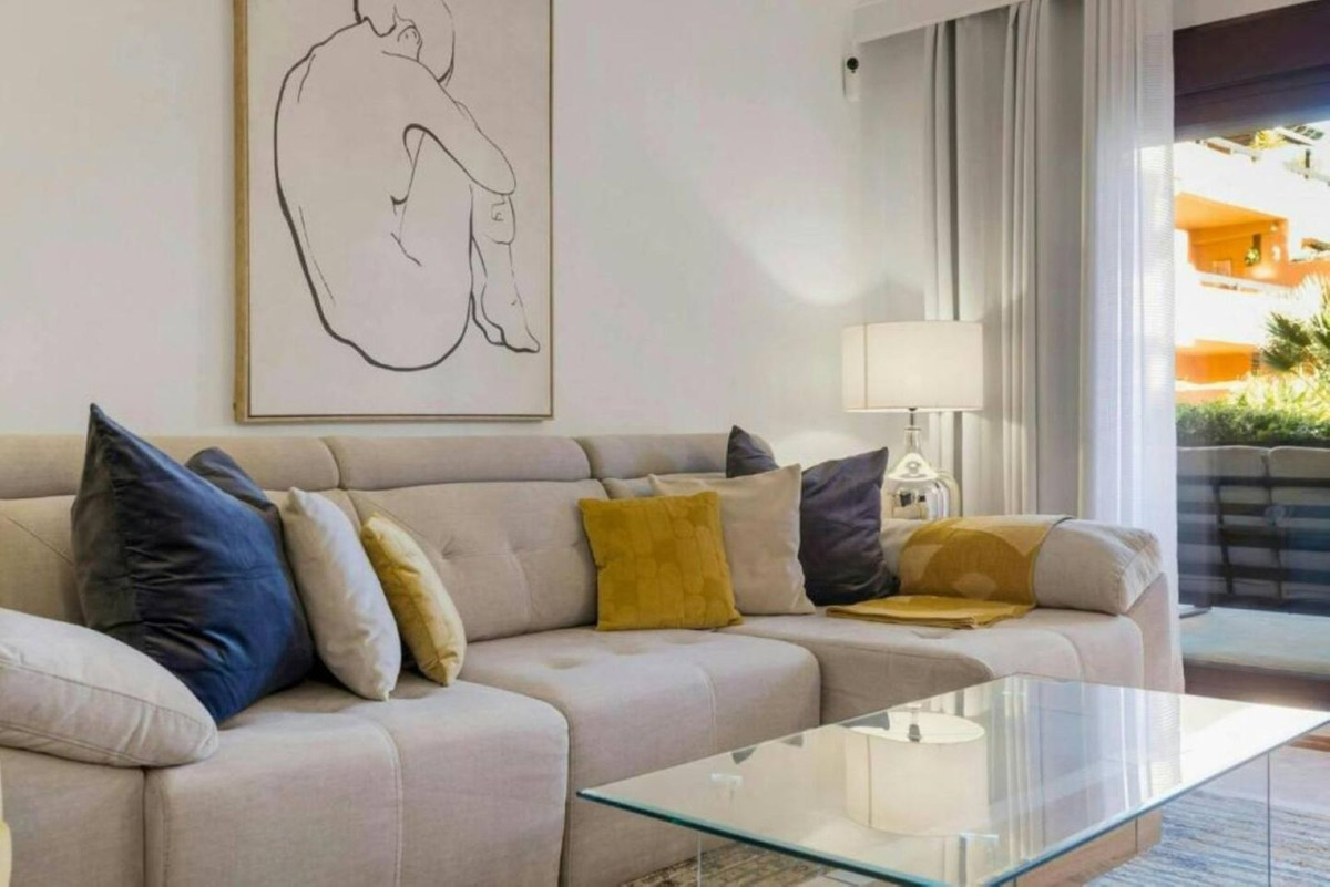 Appartement te koop in Estepona | 2 slaapkamers H5506267