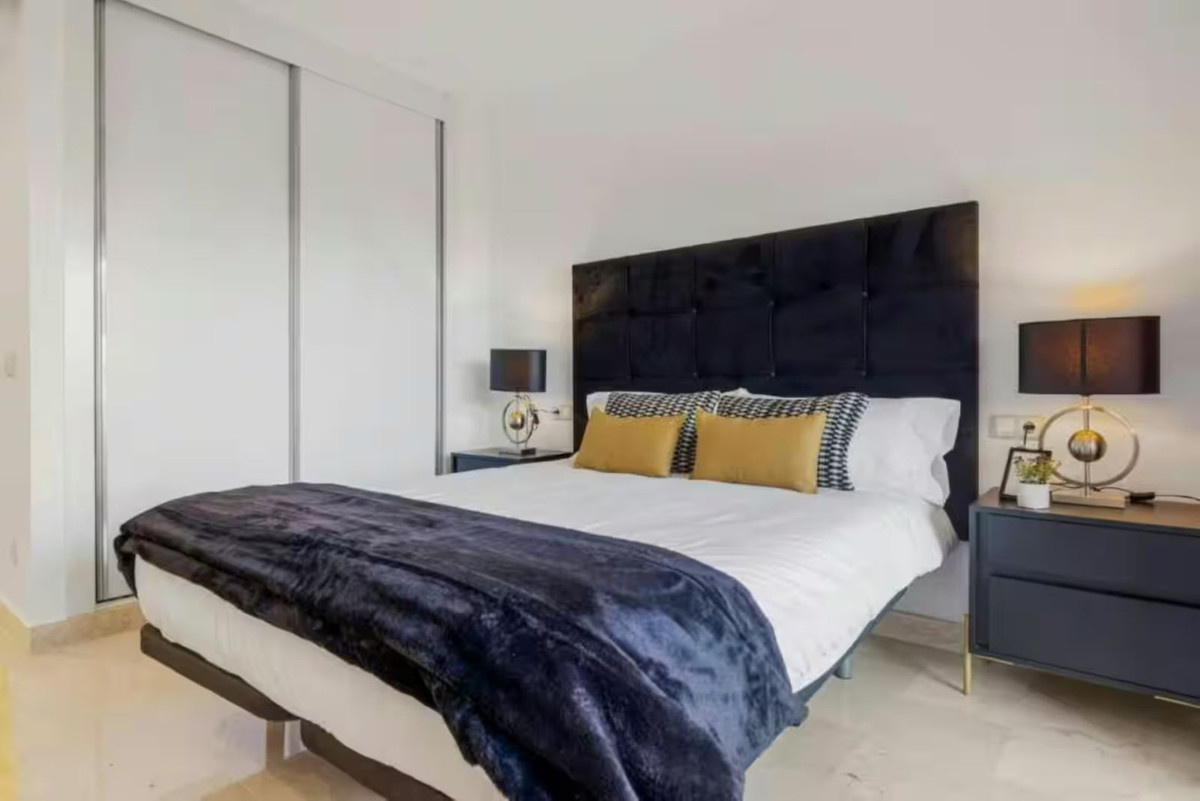 Appartement te koop in Estepona | 2 slaapkamers H5506267