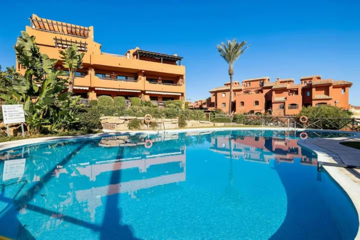 Appartement te koop in Estepona | 2 slaapkamers H5506267