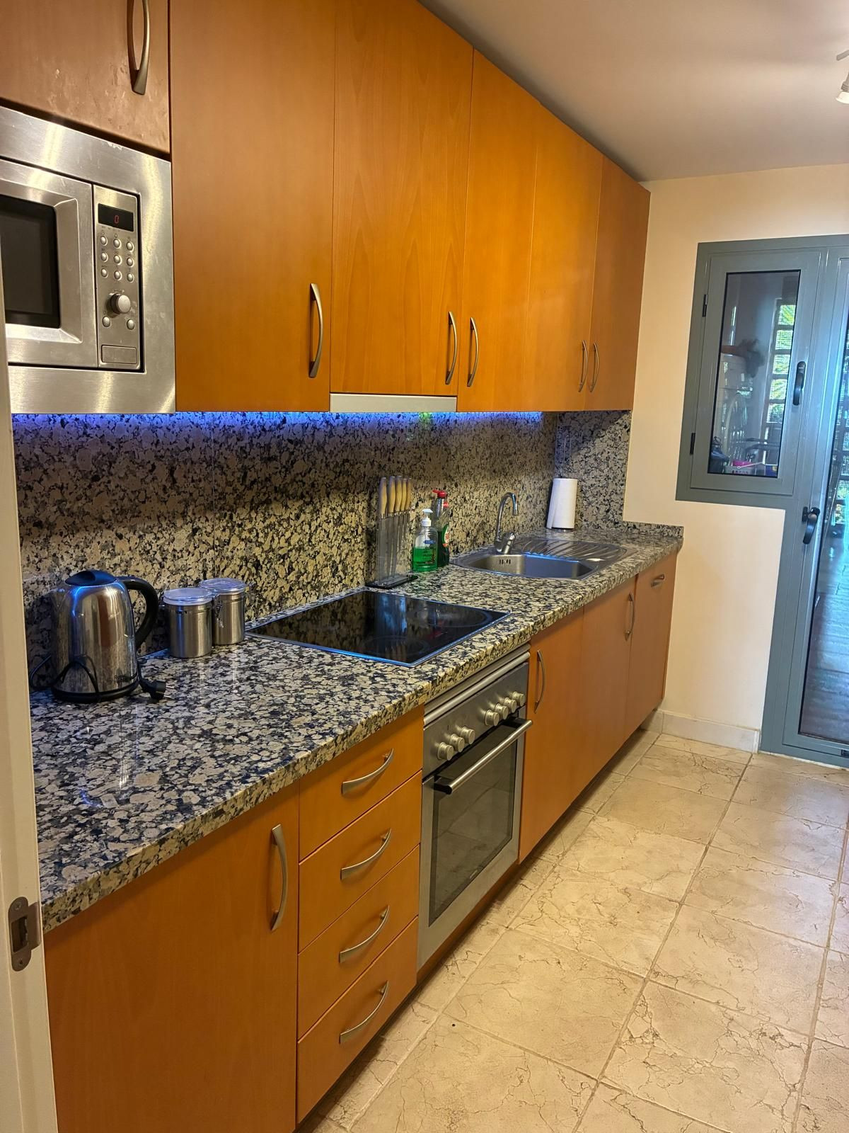 Appartement te koop in Estepona | 2 slaapkamers H5506282