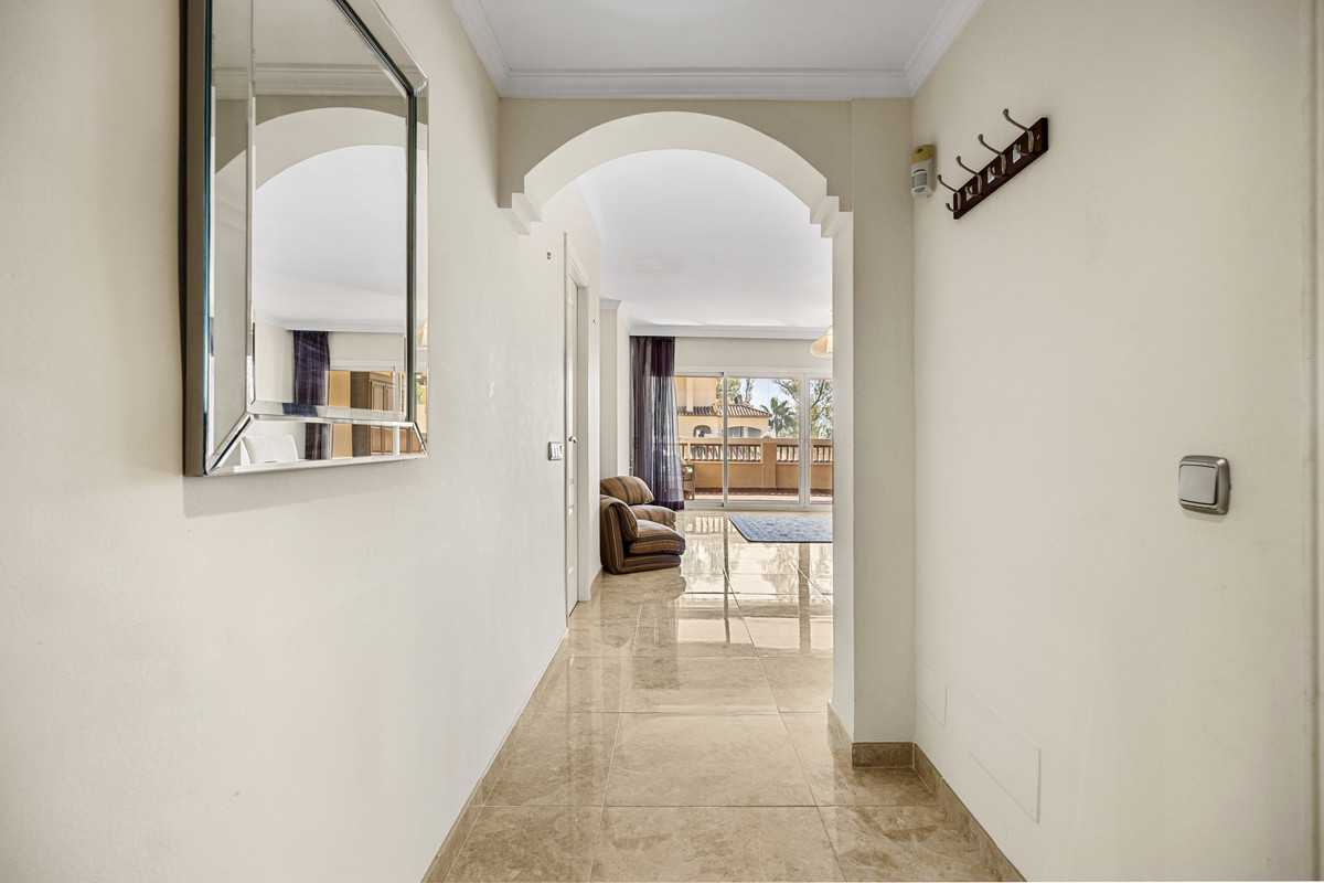 Appartement te koop in Estepona | 2 slaapkamers H5506669