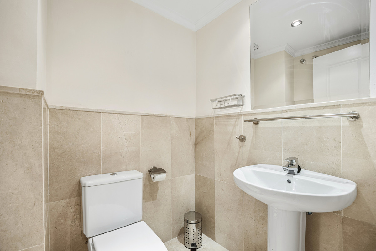 Appartement te koop in Estepona | 2 slaapkamers H5506669
