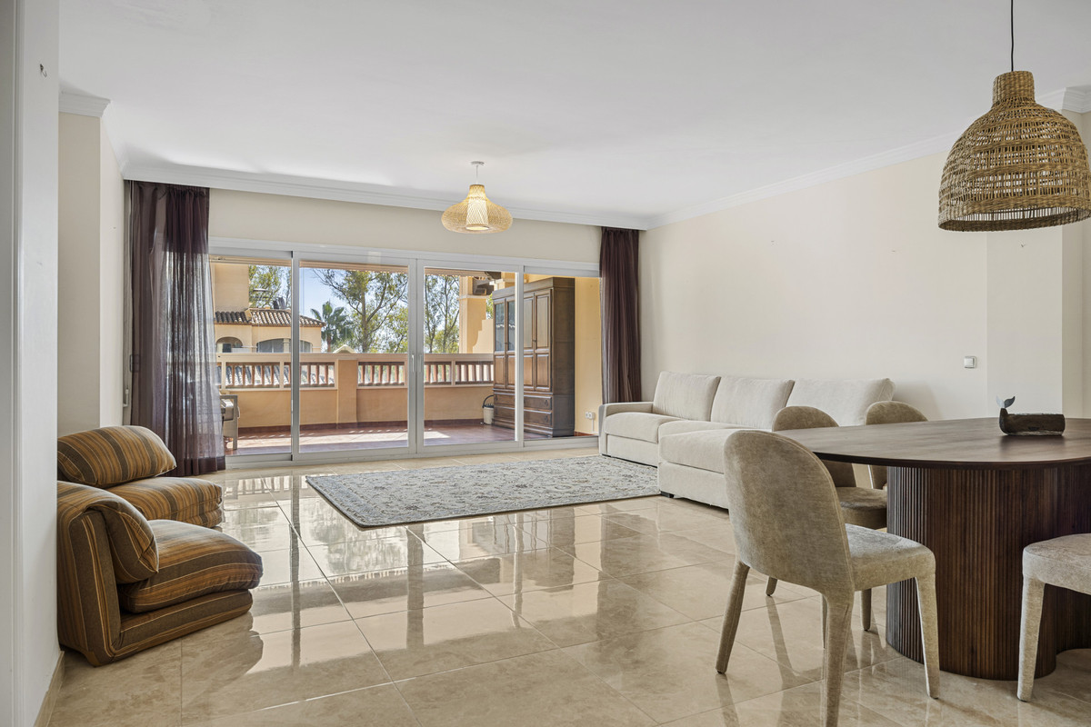 Appartement te koop in Estepona | 2 slaapkamers H5506669