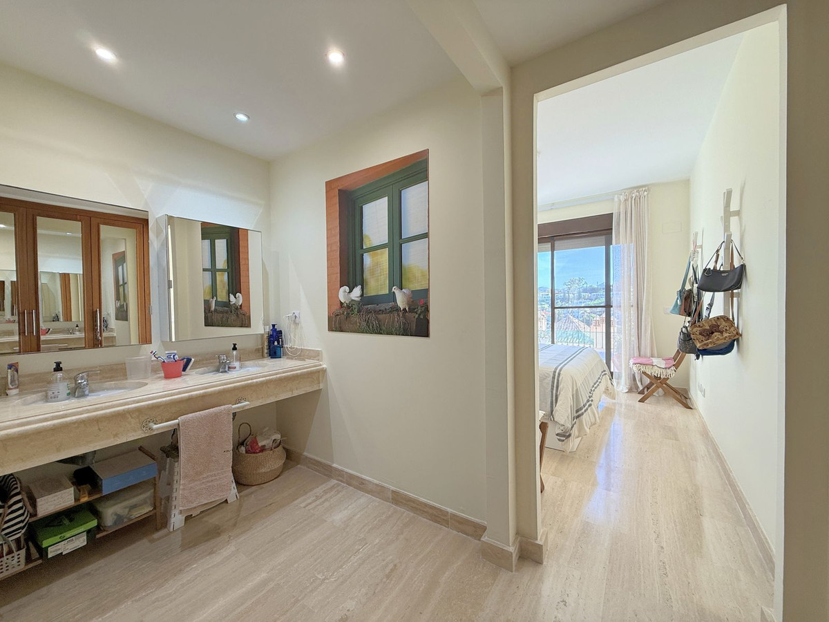 Penthouse te koop in Estepona | 2 slaapkamers H5507089