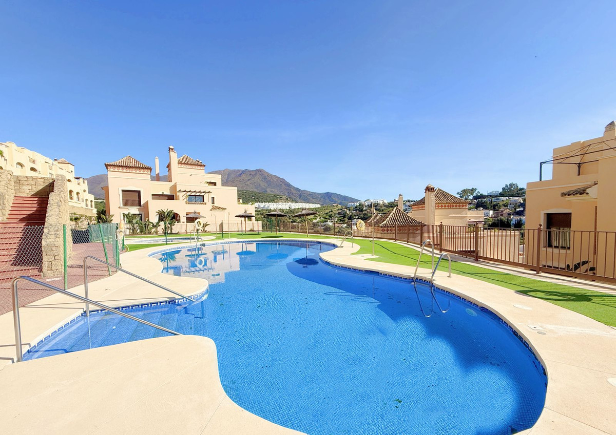 Penthouse te koop in Estepona | 2 slaapkamers H5507089