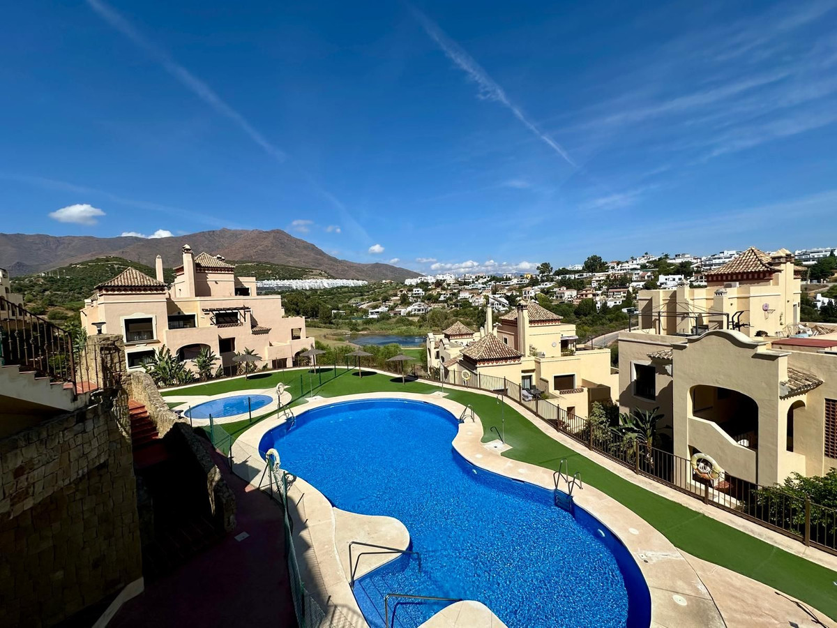 Penthouse te koop in Estepona | 2 slaapkamers H5507314