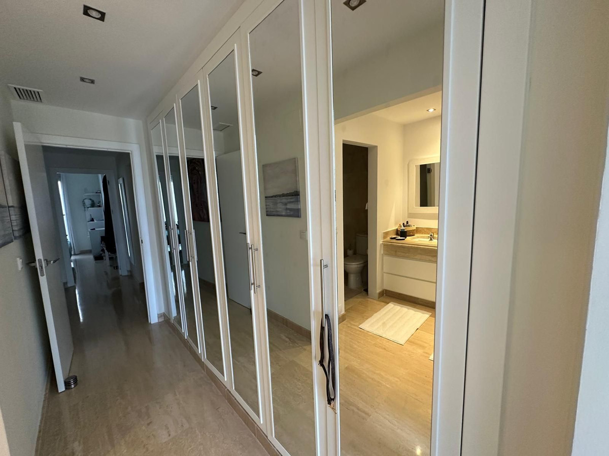 Penthouse te koop in Estepona | 2 slaapkamers H5507314