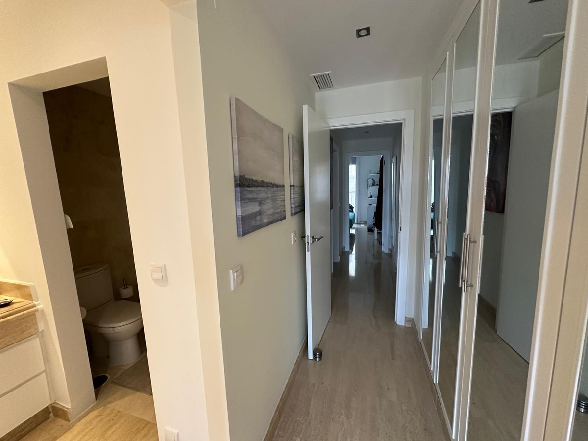 Penthouse te koop in Estepona | 2 slaapkamers H5507314