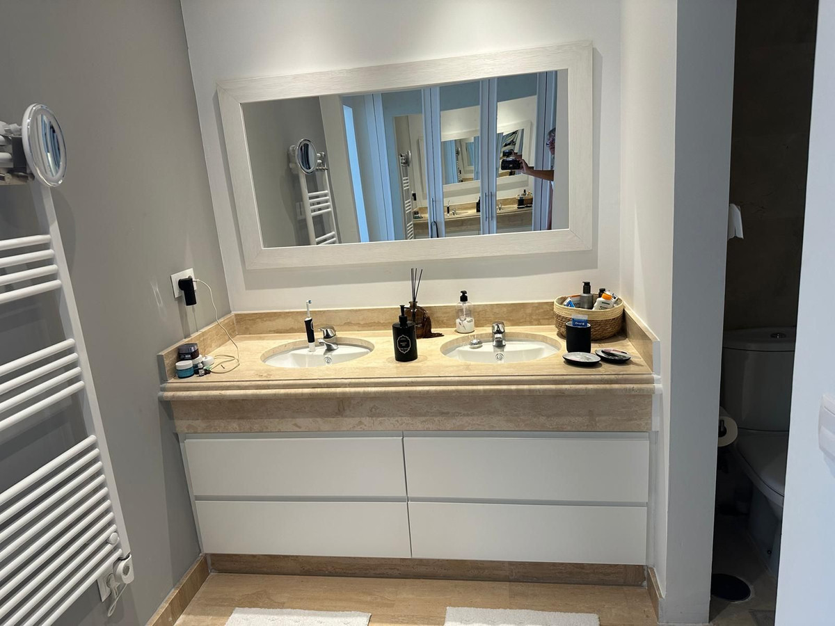 Penthouse te koop in Estepona | 2 slaapkamers H5507314