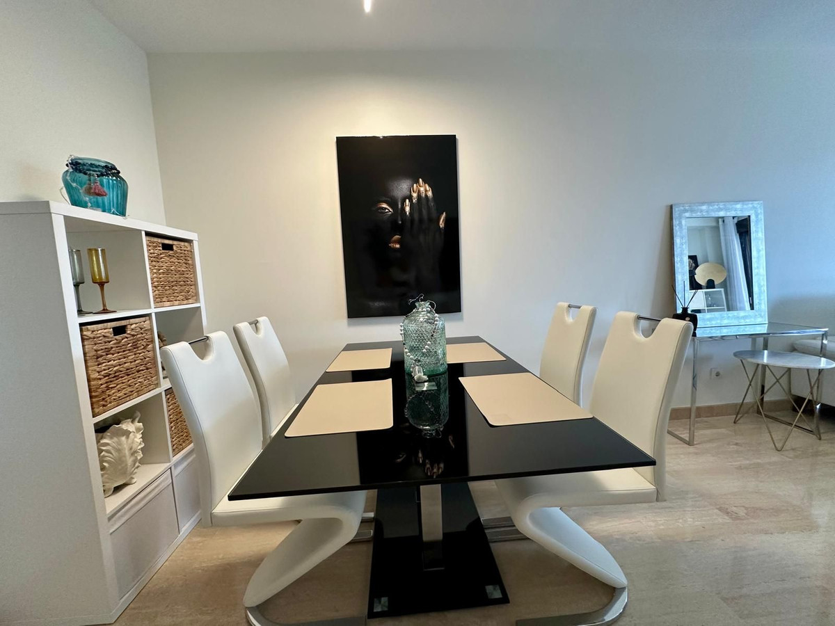 Penthouse te koop in Estepona | 2 slaapkamers H5507314
