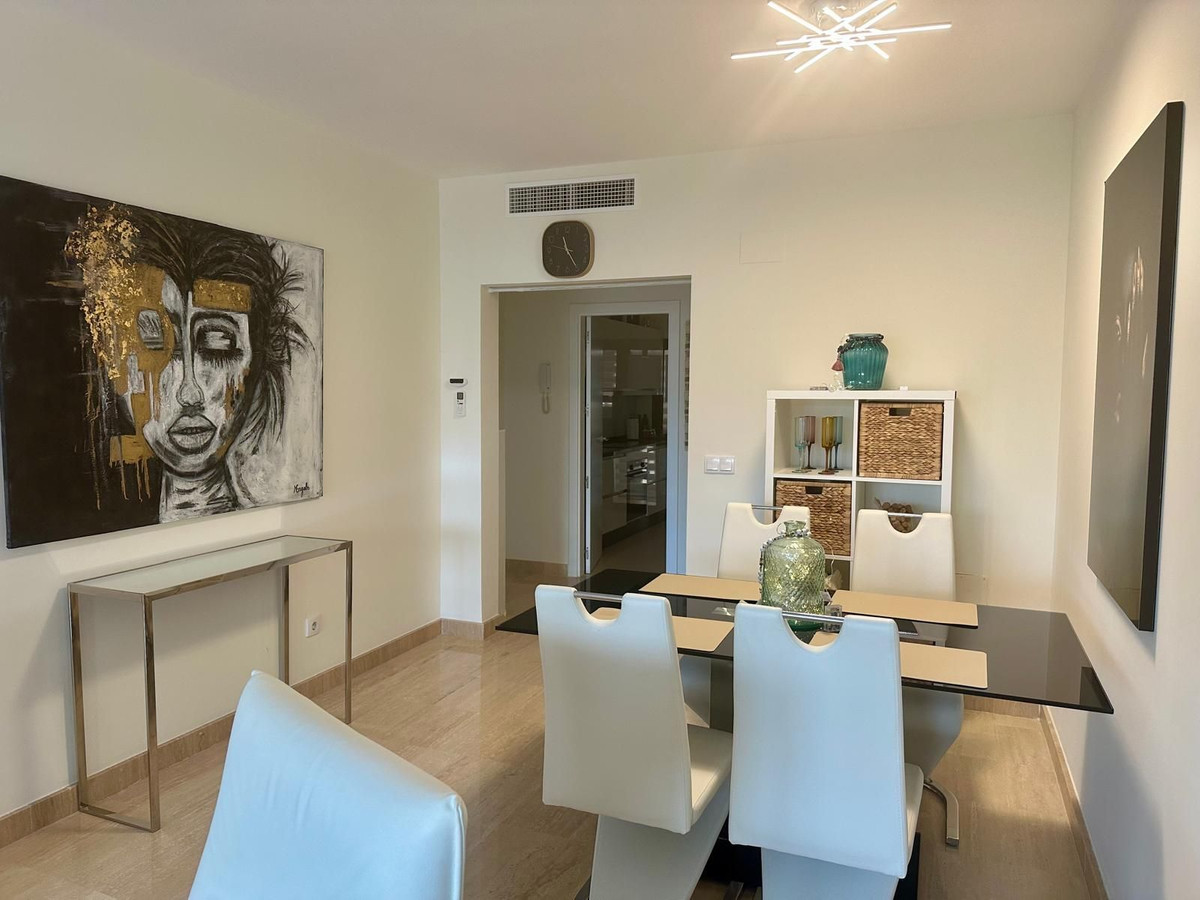 Penthouse te koop in Estepona | 2 slaapkamers H5507314