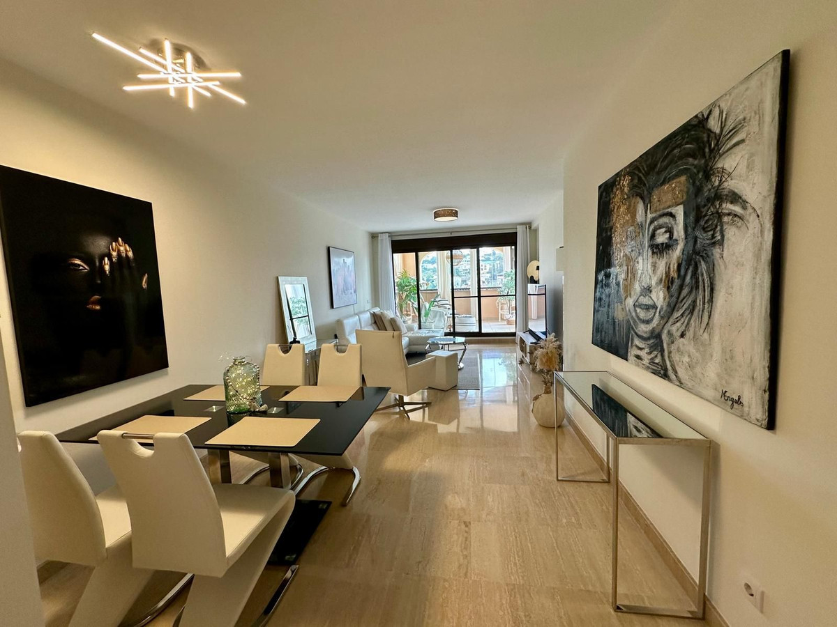 Penthouse te koop in Estepona | 2 slaapkamers H5507314