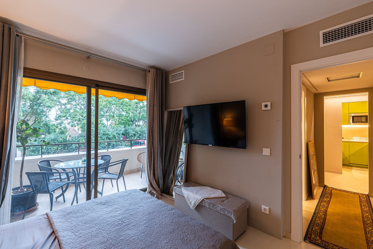 Appartement te koop in Estepona | 1 slaapkamers H5507899