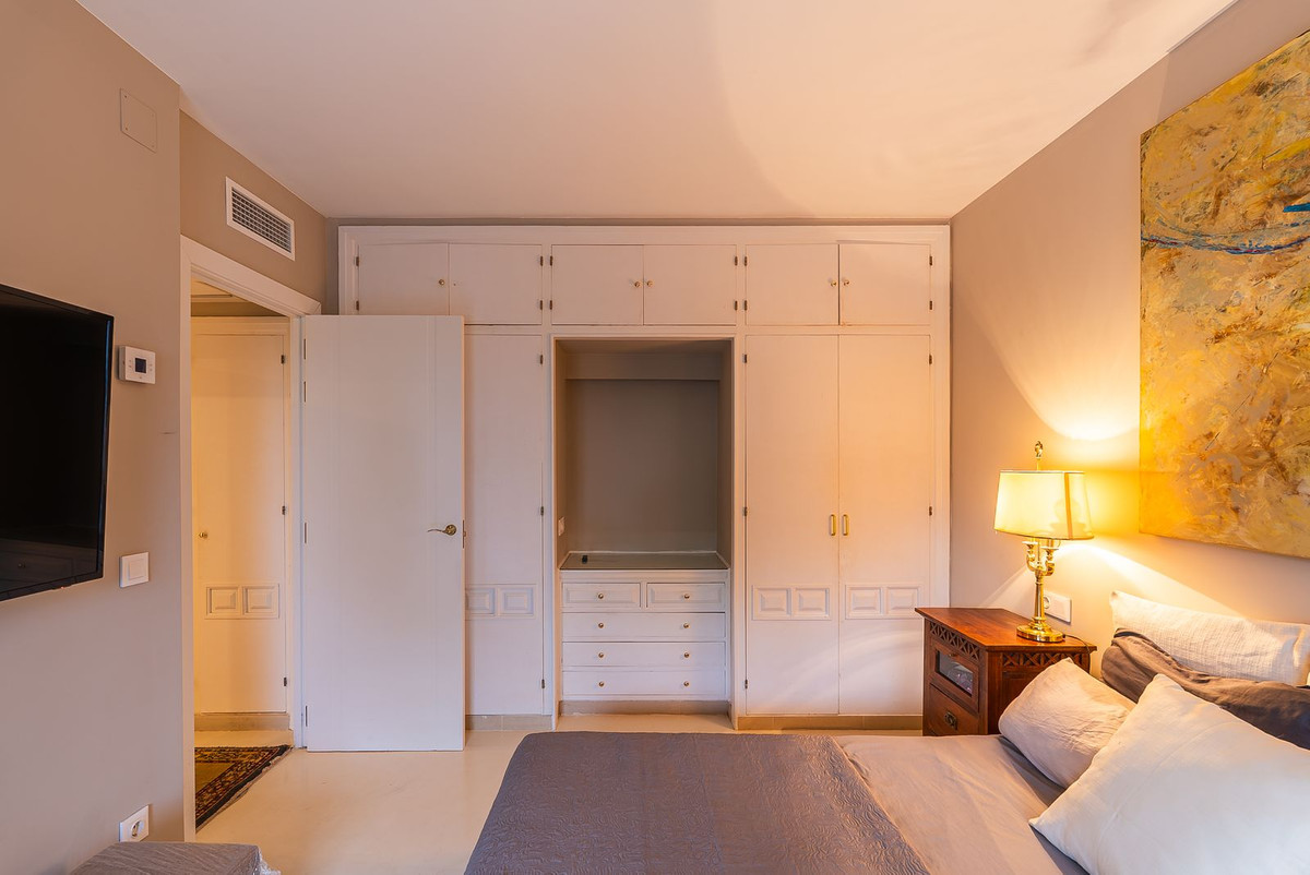 Appartement te koop in Estepona | 1 slaapkamers H5507899