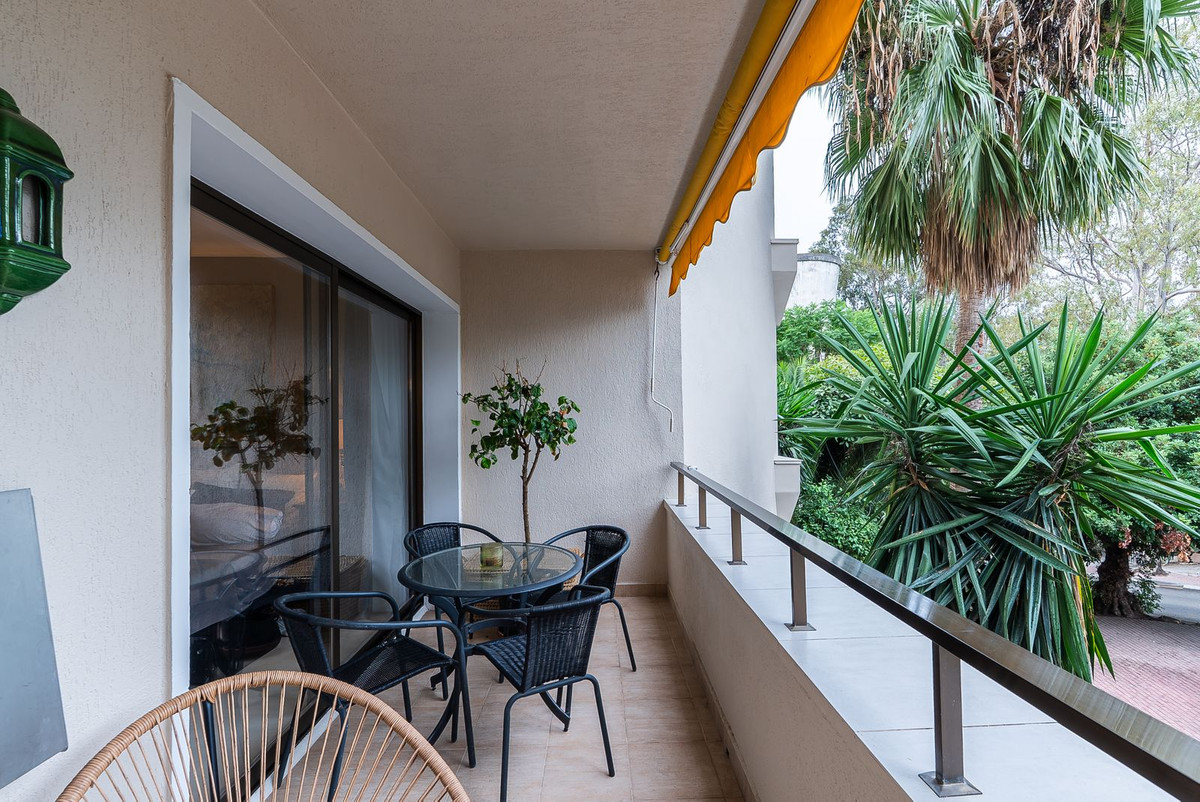 Appartement te koop in Estepona | 1 slaapkamers H5507899